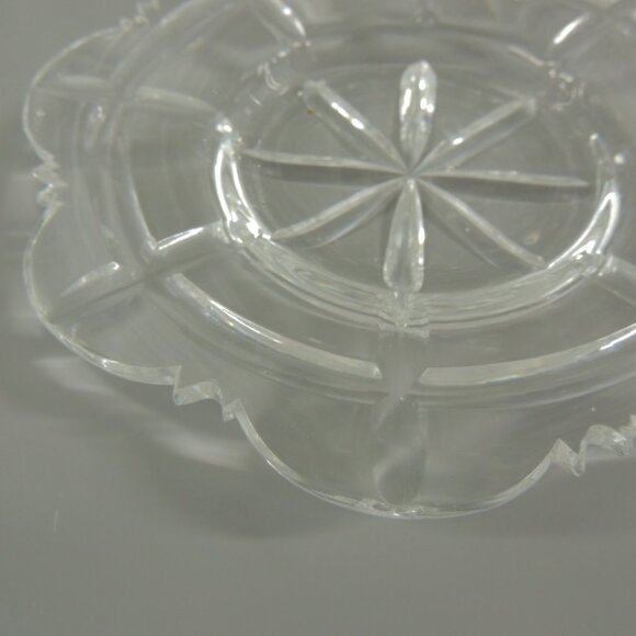 English Cut Crystal Round Dessert Plates with Scallop Edges (4) - Picture 7 of 9